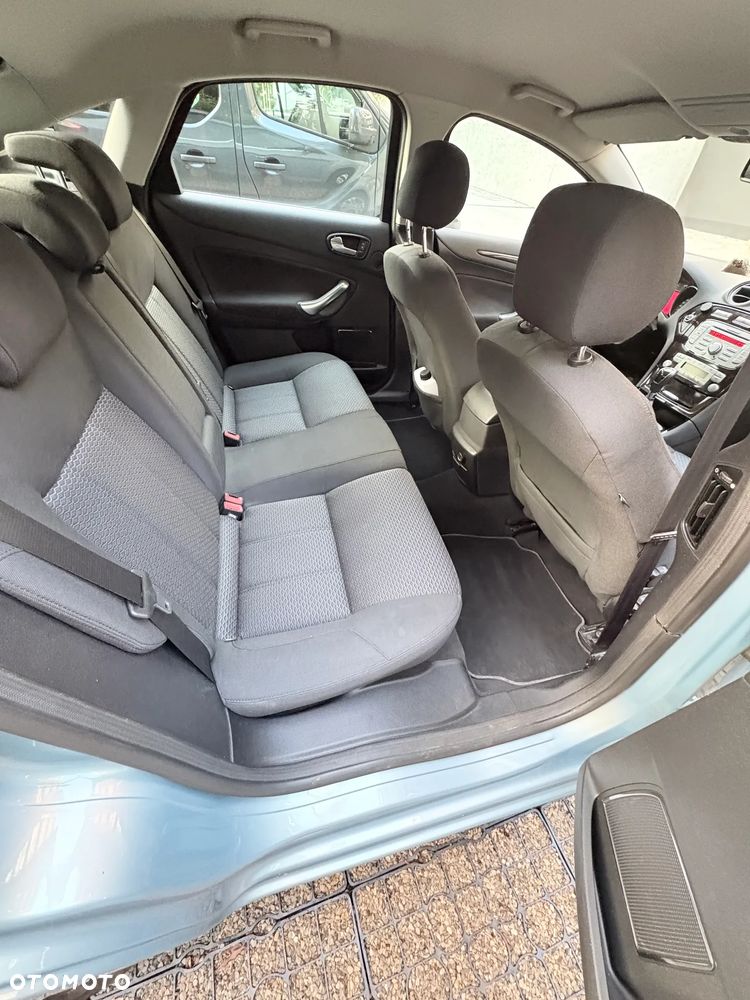 Ford Mondeo 2.3 Ghia - 6