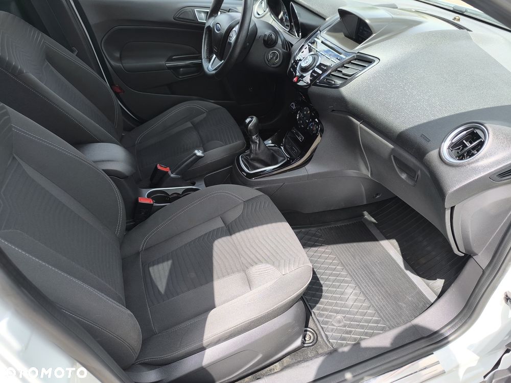 Ford Fiesta - 15