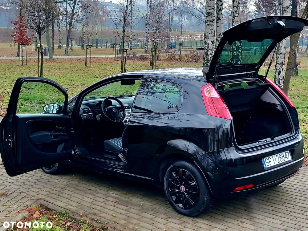 Fiat Grande Punto 1.4 8V Racing - 21