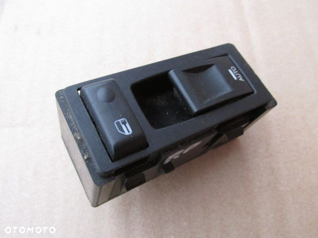 Jeep COMMANDER I XK XH Przełącznik szyby prawy przód P04602742AA - 2