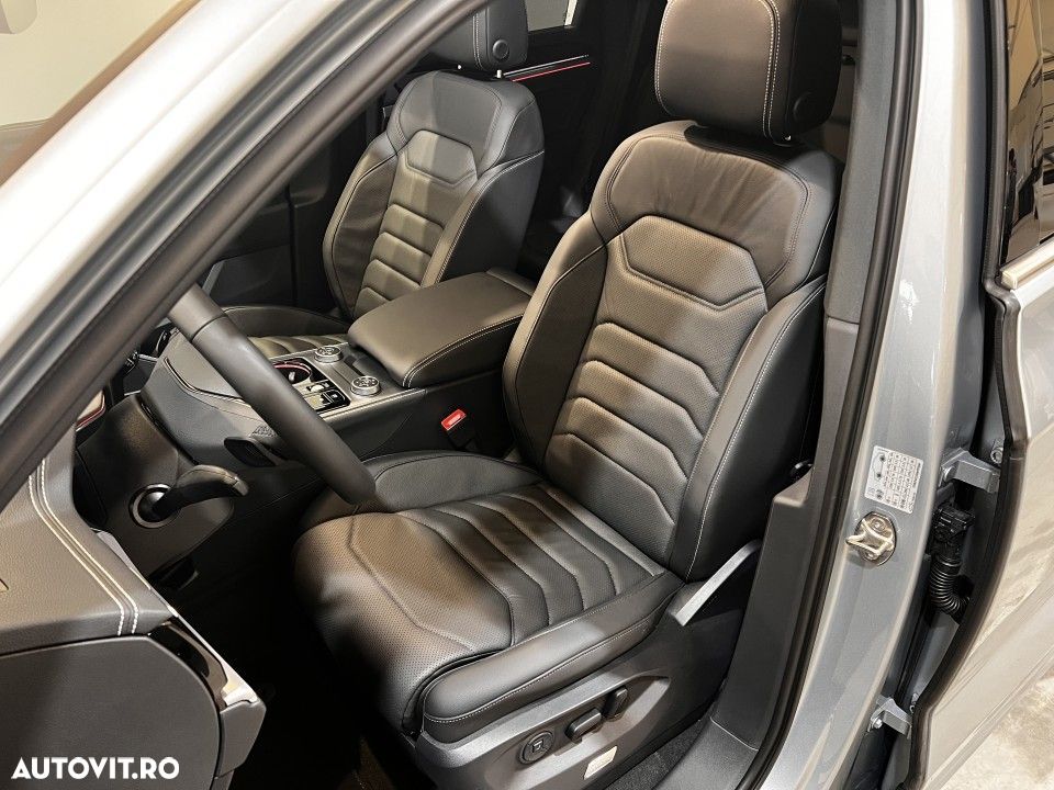 Volkswagen Touareg - 12