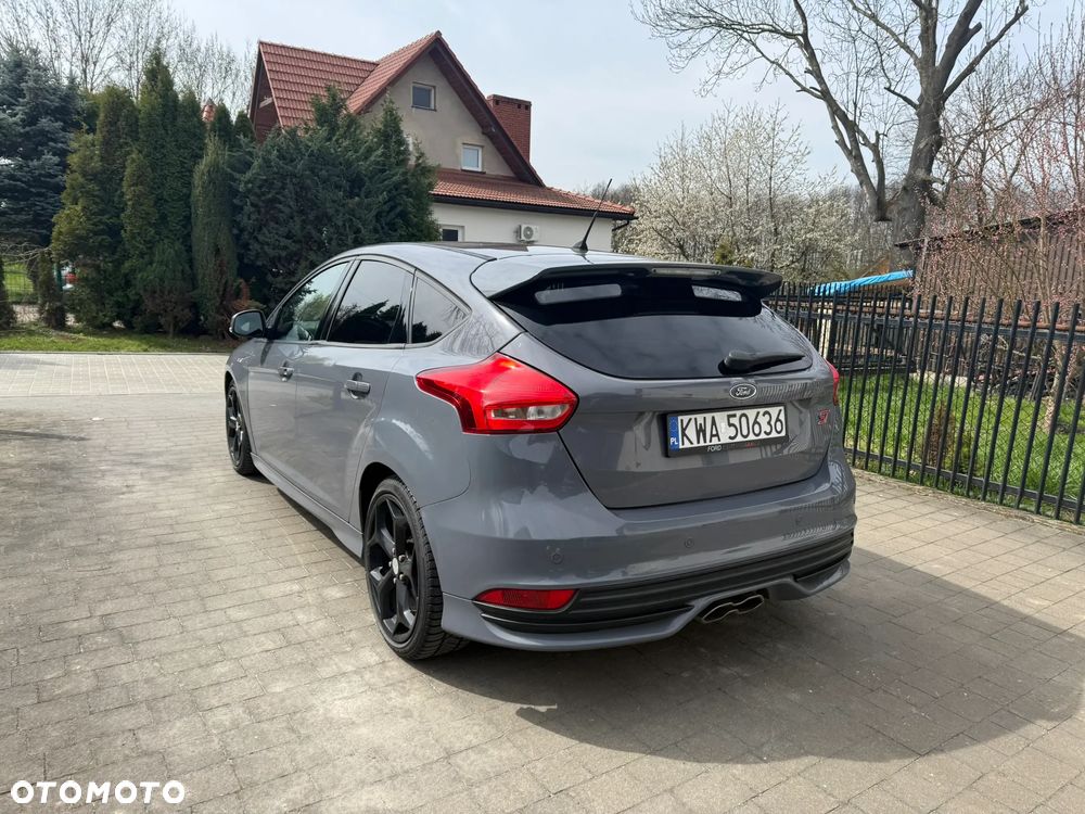 Ford Focus 2.0 TDCi ST - 7