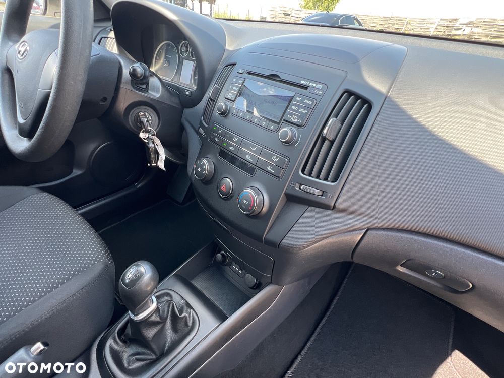 Hyundai i30 1.4 FIFA WM Edition - 21