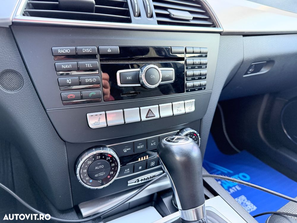 Mercedes-Benz C 300 CDI DPF 4Matic (BlueEFFICIENCY) 7G-TRONIC Avantgarde - 3