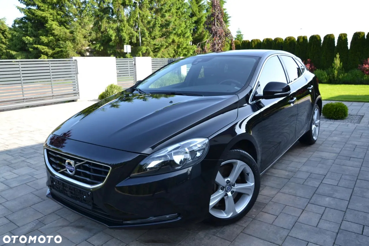 Volvo V40 D4 Drive-E Momentum - 9