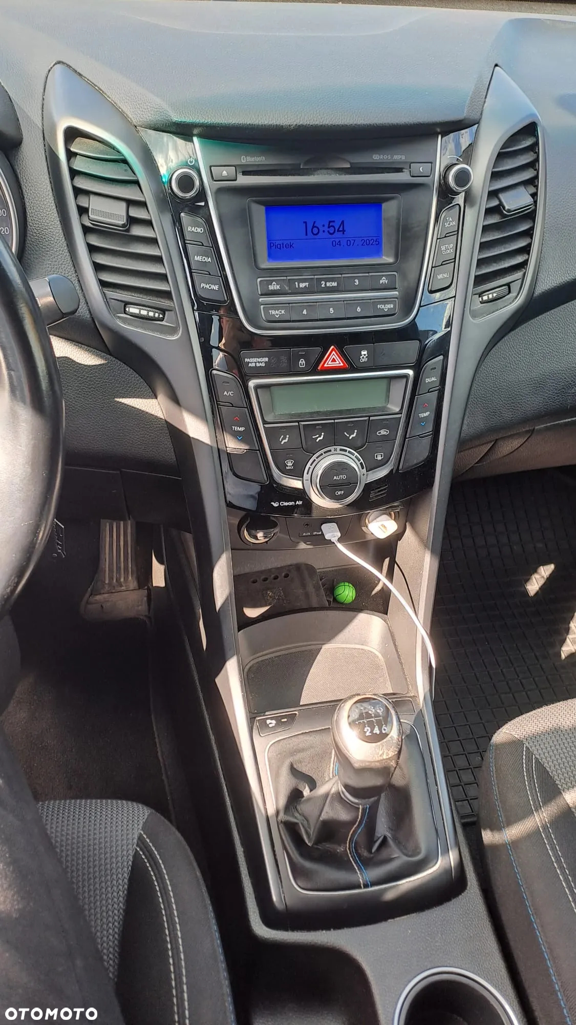 Hyundai i30 1.6 CRDi BlueDrive Go - 15