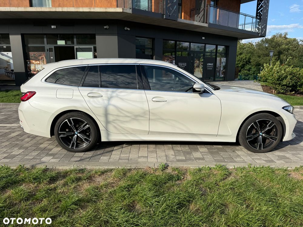 BMW Seria 3 320d xDrive Luxury Line sport - 4