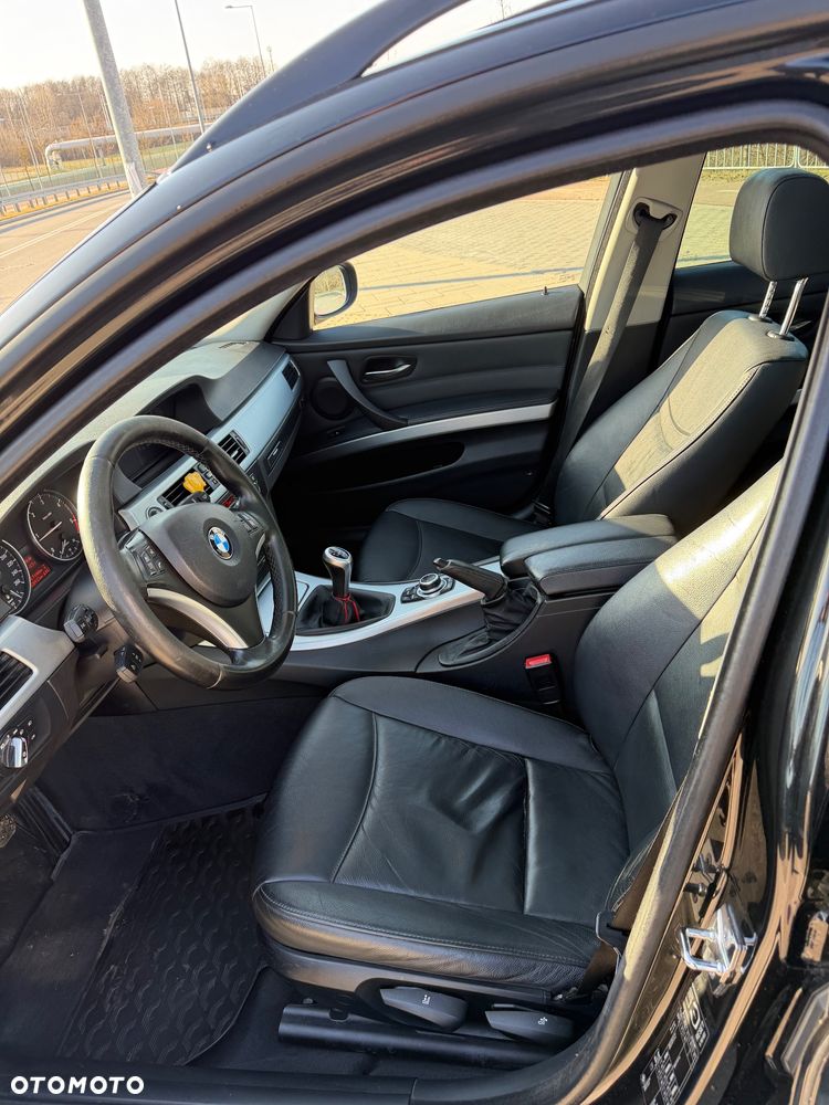 BMW Seria 3 320d - 9