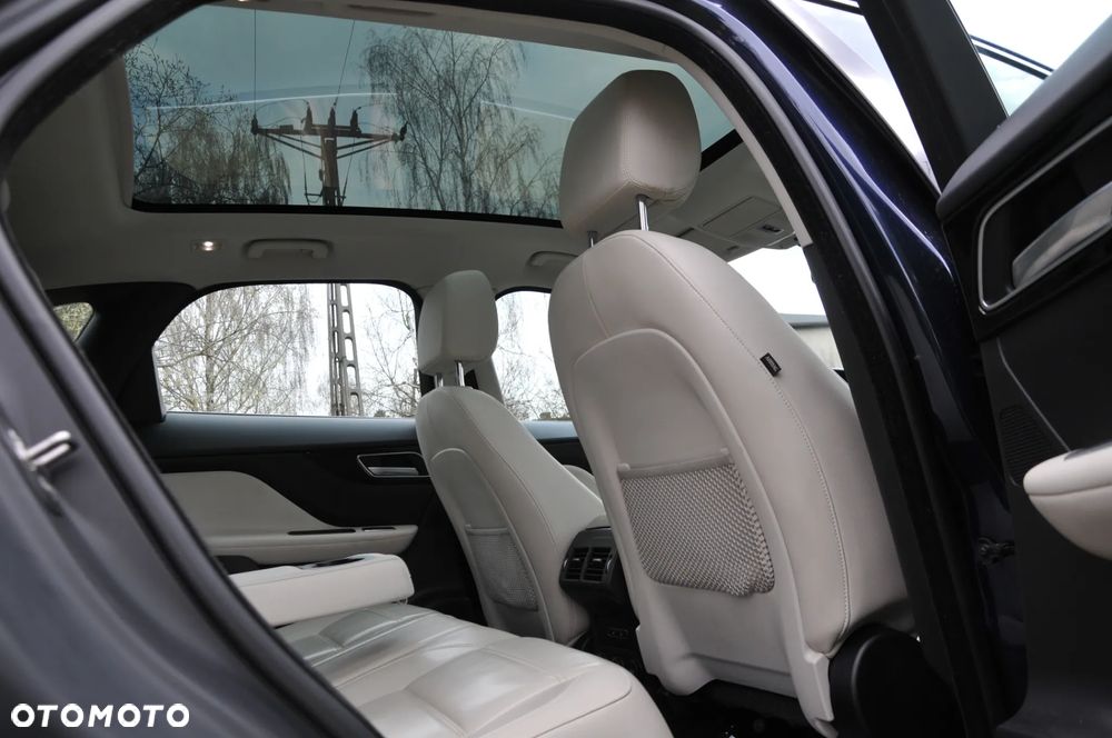 Jaguar F-Pace 2.0 i4D AWD Chequered Flag - 23