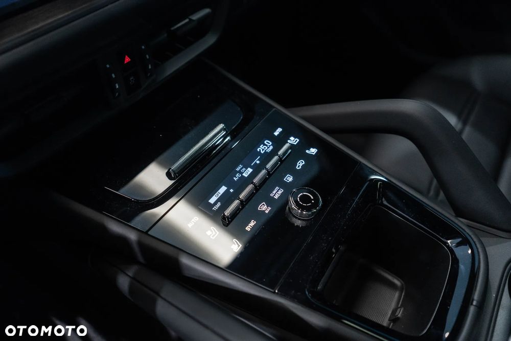 Porsche Cayenne E-Hybrid PHEV Black Edition - 27