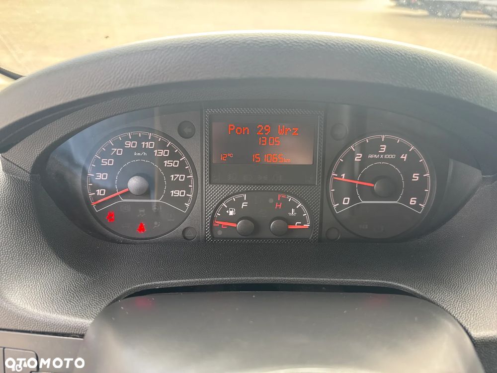 Peugeot Boxer 435 BlueHDi  L4H2 Premium Brygadówka - 16