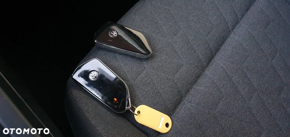 Volkswagen Golf - 14