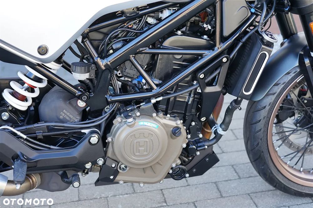 Husqvarna Vitpilen - 11