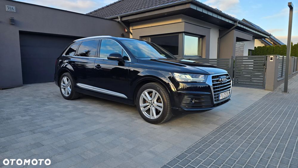 Audi Q7 - 1