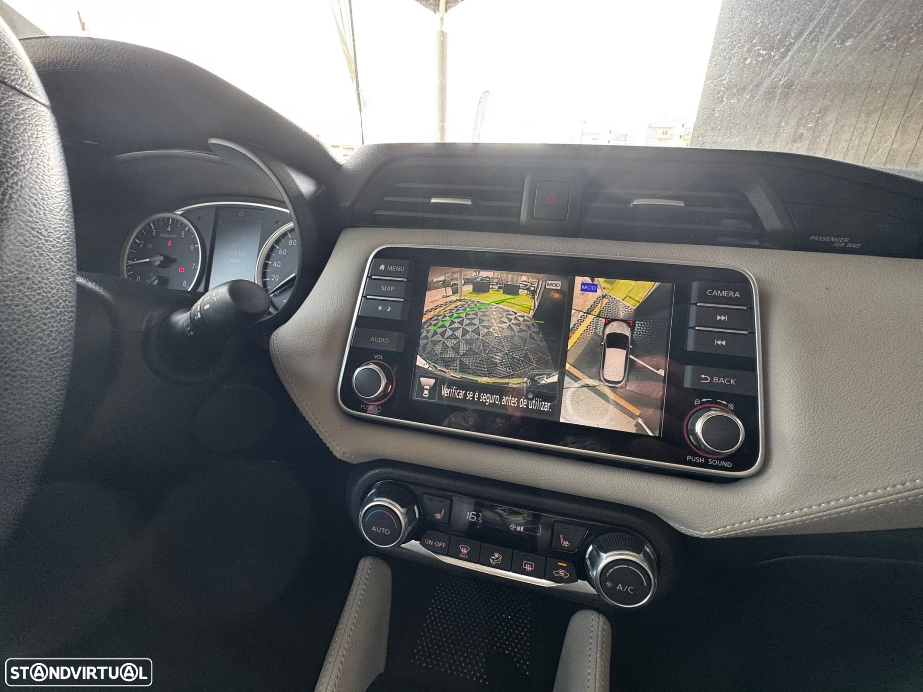 Nissan Micra 1.0 IG-T Tekna Plus - 13
