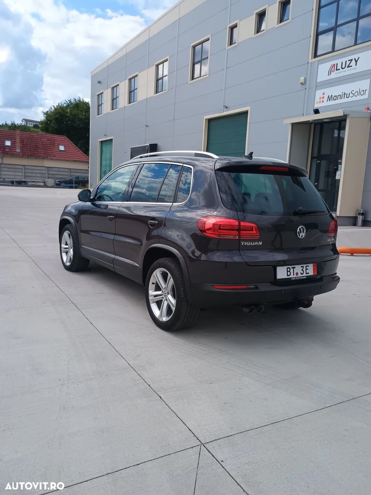 Volkswagen Tiguan 2.0 TDI DPF 4Motion BlueMotion Technology Lounge Sport & Style - 5
