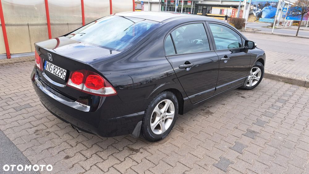 Honda Civic 1.8 Executive - 12