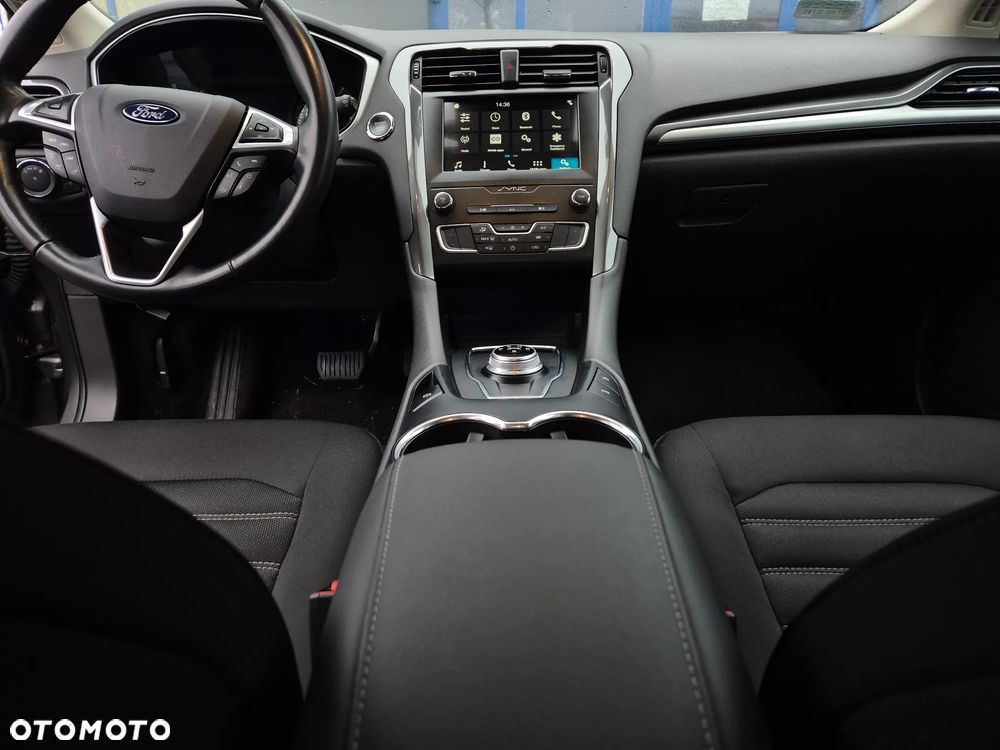 Ford Mondeo - 9