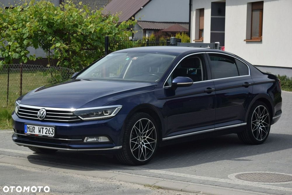 Volkswagen Passat - 4