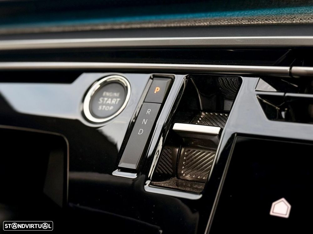 Peugeot E-3008 73 kWh GT - 41