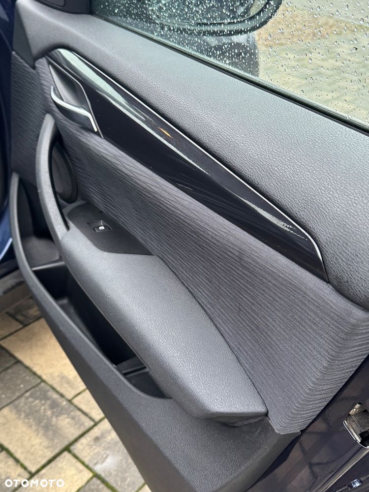 BMW X1 xDrive20i - 18