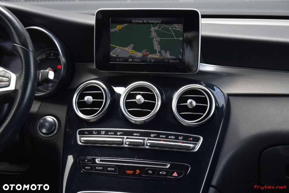 Mercedes-Benz GLC - 27