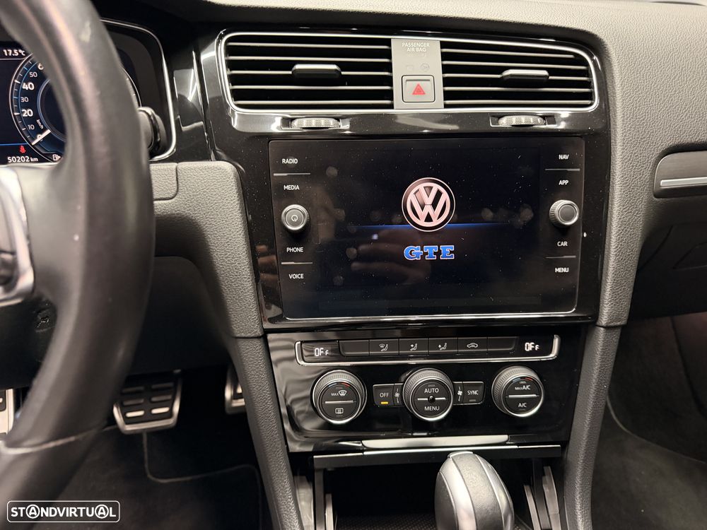 VW Golf - 16