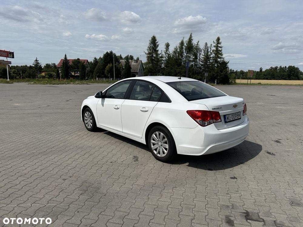 Chevrolet Cruze - 3