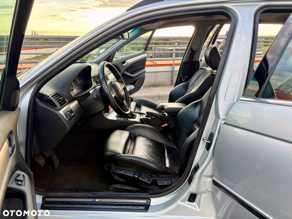 BMW Seria 3 330xi - 9