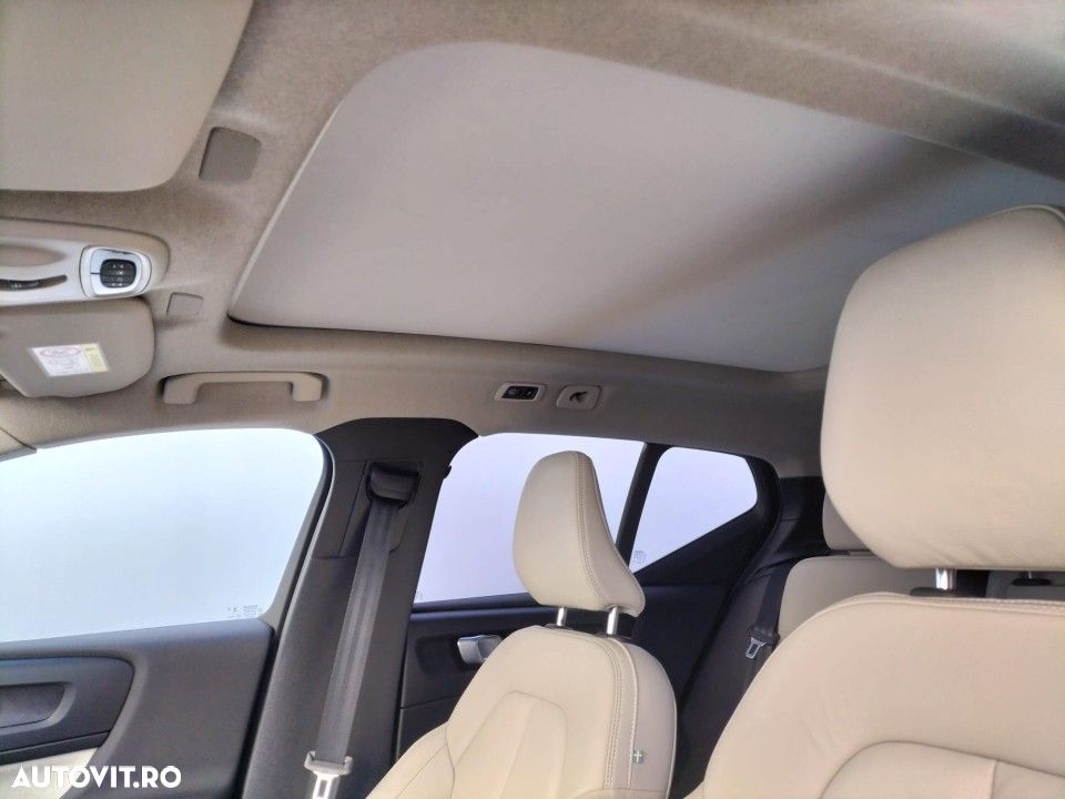 Volvo XC 40 - 18