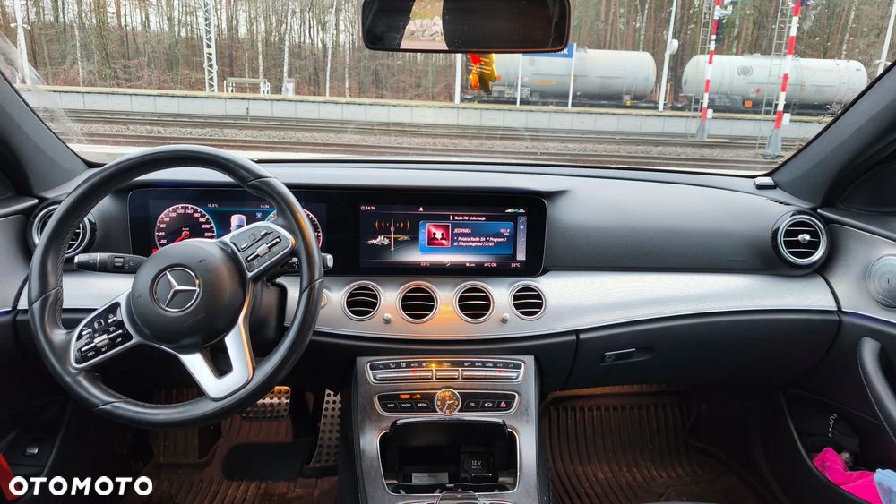 Mercedes-Benz Klasa E 200 d 9G-TRONIC Avantgarde - 4