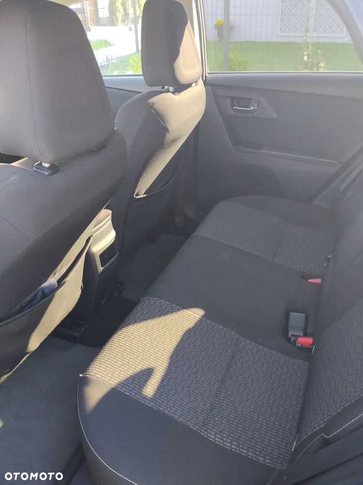 Toyota Auris 1.6 Premium Comfort - 9