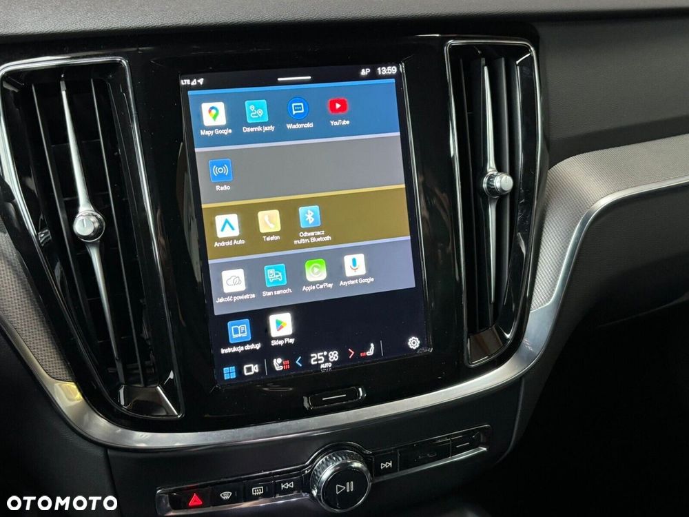 Volvo V60 B4 B Plus Dark - 19