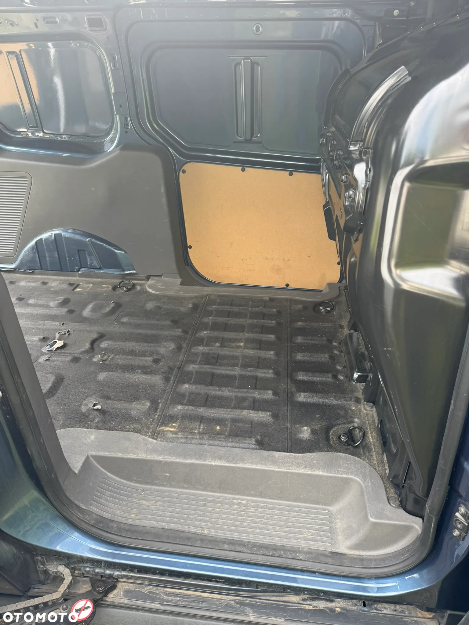 Ford transit connect - 9