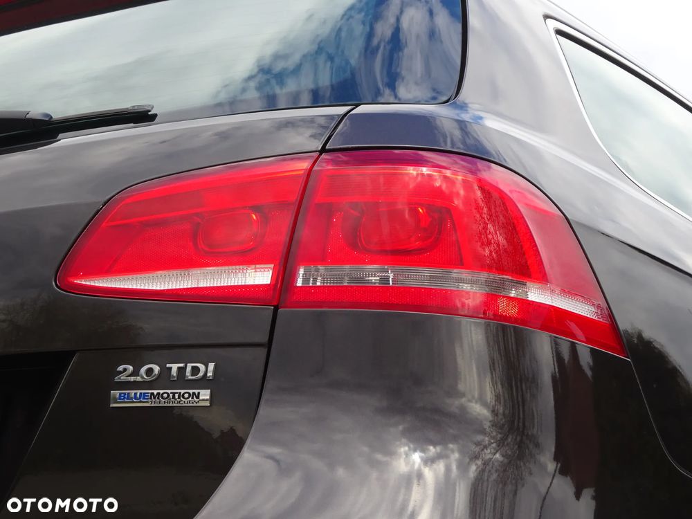 Volkswagen Passat - 24