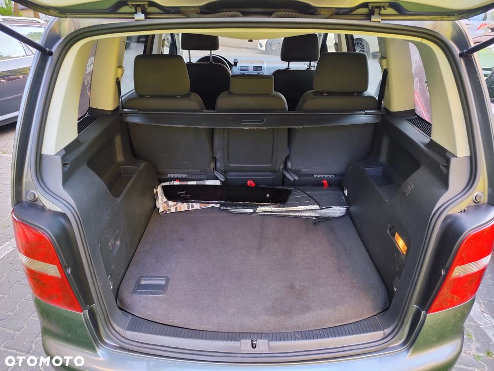 Volkswagen Touran 1.9 TDI Trendline - 19
