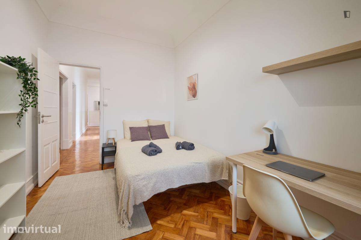 Quarto - localizado em Alameda Lisbon - Grande imagem: 4/41