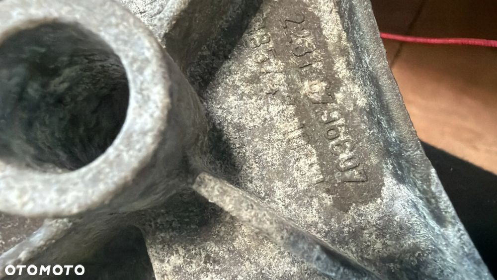 BMW F20 F21 F30 F31 ŁAPA WSPORNIK PODPORA SKRZYNI BIEGÓW 6796607 - 2