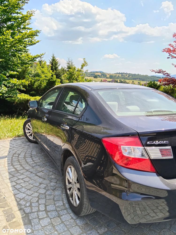 Honda Civic 1.8 Executive - 2