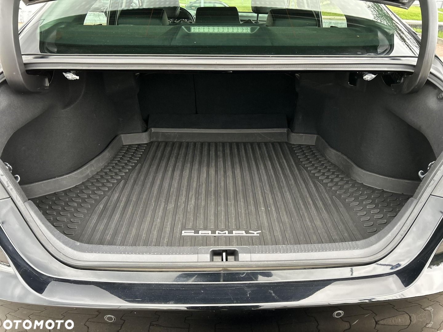 Toyota Camry 2.5 Hybrid Executive CVT - 25