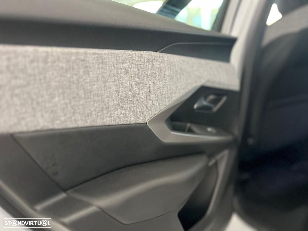 Peugeot 3008 1.2 Hybrid Allure Pack e-DCS6 - 17