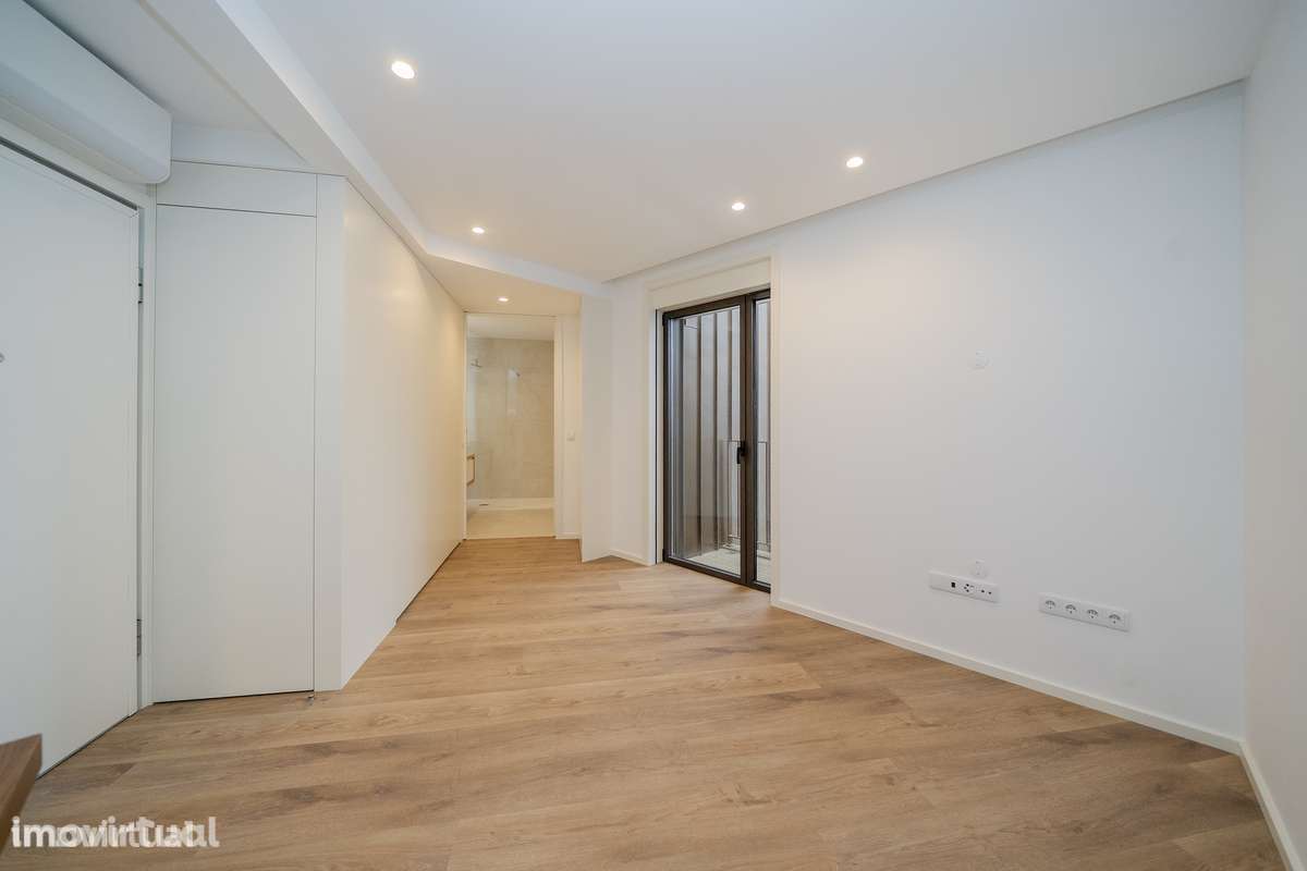 T0 Exclusivo | Último Piso com Garagem | Próximo do centro de Braga - Grande imagem: 3/18