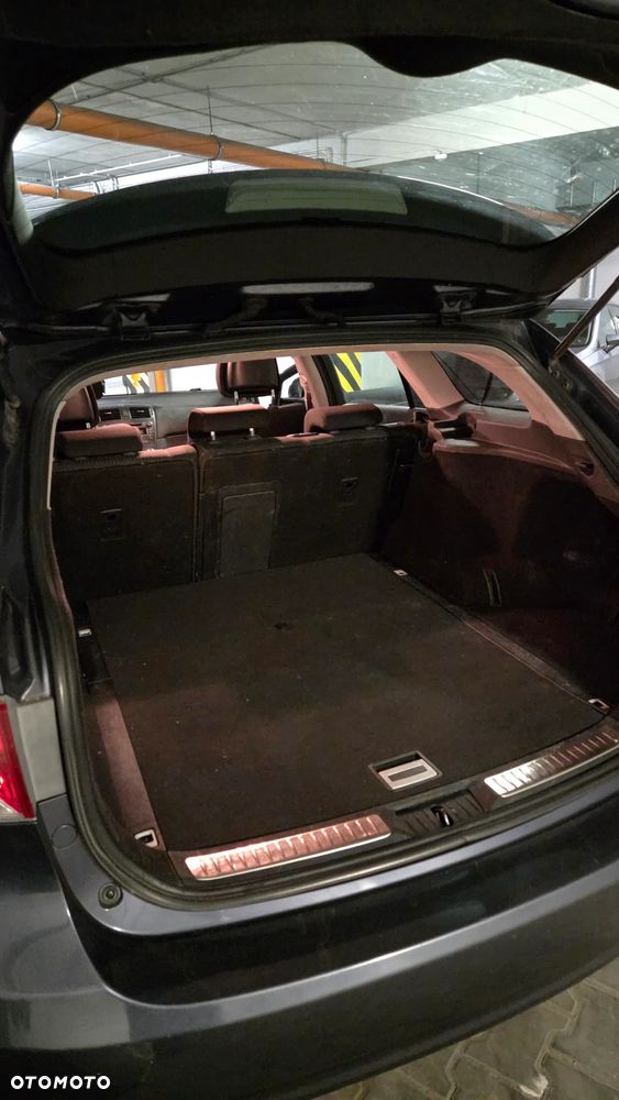 Toyota Avensis 2.0 D-4D Luna - 14