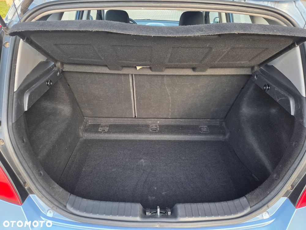 Hyundai i30 ver-1-4-edition-plus - 24