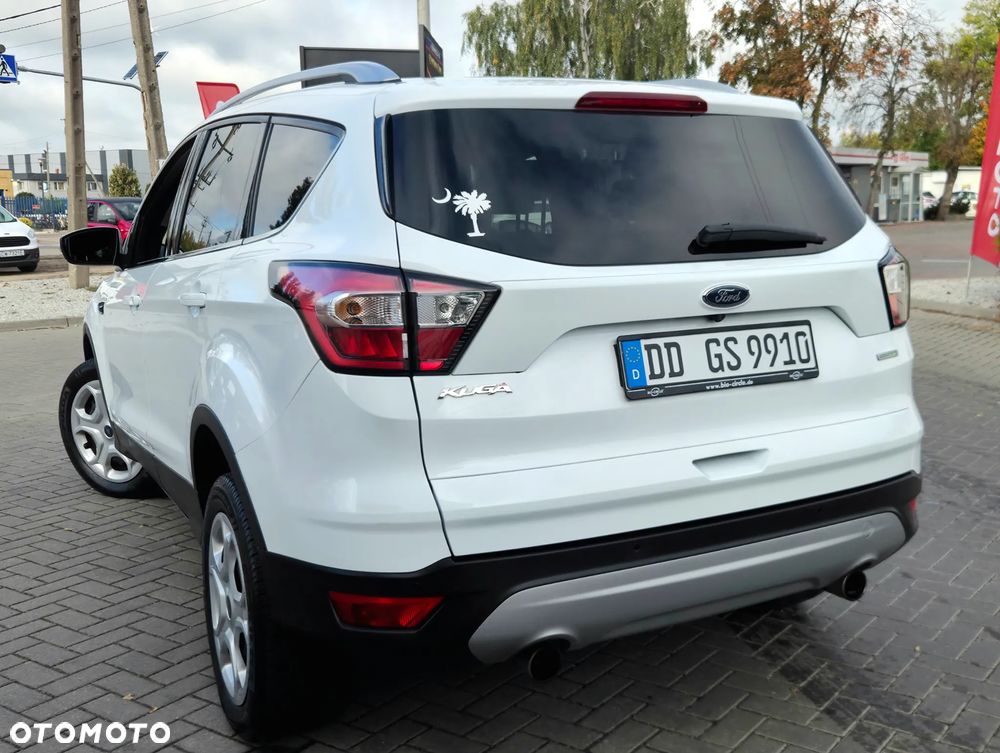 Ford Kuga 1.5 EcoBoost 2x4 Titanium - 13