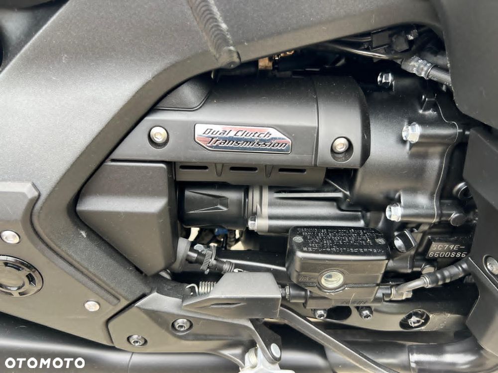 Honda GL - 6