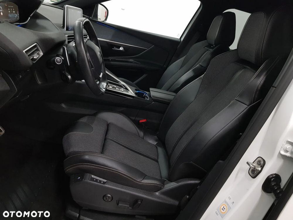 Peugeot 3008 ver-puretech-130-stop-start-gpf-eat8-gt - 6