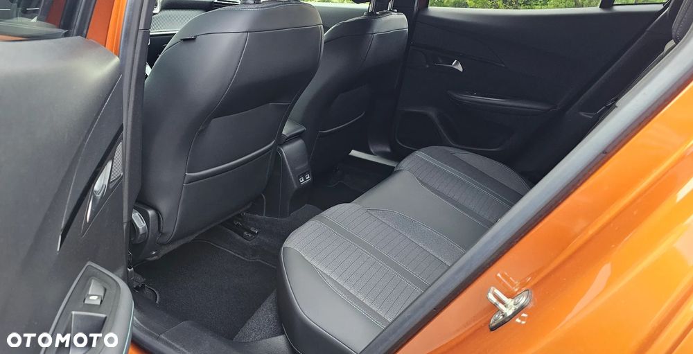 Peugeot 2008 PureTech 130 EAT8 Allure Pack - 15