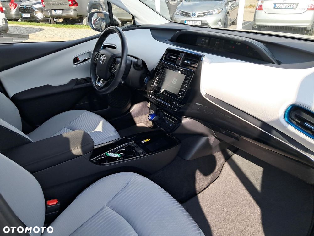 Toyota Prius 1.8 Hybrid Comfort - 23