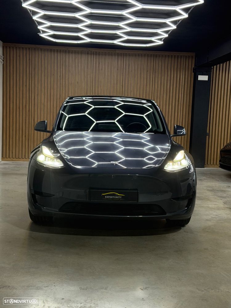 Tesla Model Y Standard - 2